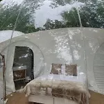 Bed & Breakfast Chateau De Montabert