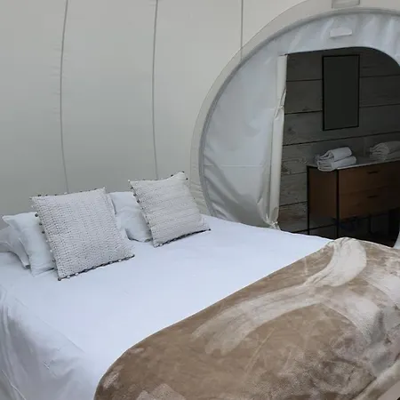 Chateau De Montabert 3* Montaulin