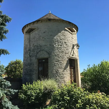 Bed & Breakfast Chateau De Montabert