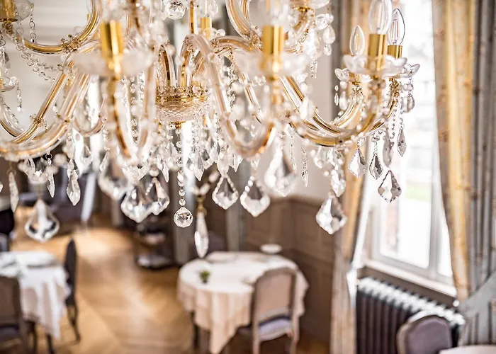 Chateau De Montabert فندق مبيت وإفطار Montaulin